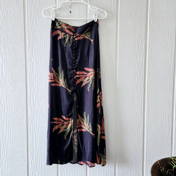 Free People Sammy Boho Western Floral Buttoned Open Front Maxi Skirt Gray Sz 0 - Picture 6 of 9